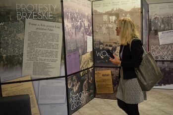 Wernisaż wystawy „Ziemia Świętokrzyska: Droga do Niepodległości 1914-1918”