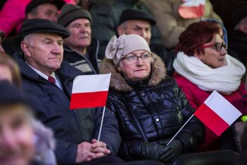 W inauguracji obchodów Stulecia Odzyskania Niepodległości wzięli udział mieszkańcy Stróży i gminy Dobra