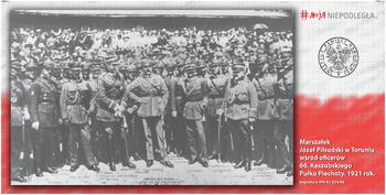 Zdjęcie pochodzi ze Zbioru fotografii przedstawiających marszałka Józefa Piłsudskiego (IPN BU 024/86)
Opis obrazu Marszałek Józef Piłsudski wśród oficerów 66. kaszubskiego pułku piechoty w Toruniu. Po lewej stronie marszałka stoi gen. Kazimierz Sosnkowskim.