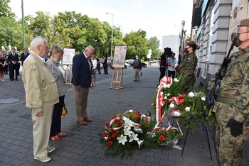 Uroczystość odsłonięcia tablicy poświęconej 100. rocznicy powstania Armii Ochotniczej  w Sosnowcu. Fot. M. Kobylańska