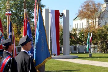 W Gręboszowie niedaleko Dąbrowy Tarnowskiej odsłonięto Pomnik Niepodległości