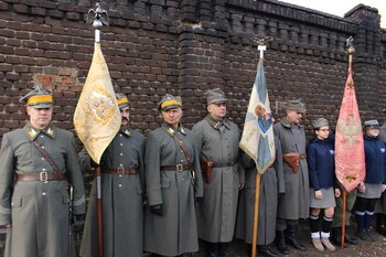 Pochówek prochów Powstańca Wielkopolskiego płk. Wincentego Wierzejewskiego i jego małżonki