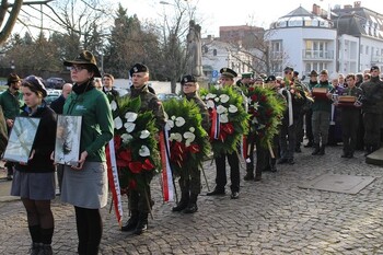 Pochówek prochów Powstańca Wielkopolskiego płk. Wincentego Wierzejewskiego i jego małżonki