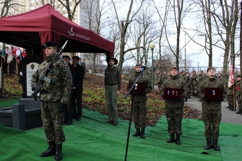 Pochówek prochów Powstańca Wielkopolskiego płk. Wincentego Wierzejewskiego i jego małżonki