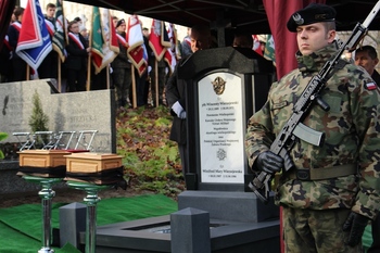 Pochówek prochów Powstańca Wielkopolskiego płk. Wincentego Wierzejewskiego i jego małżonki