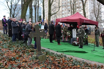 Pochówek prochów Powstańca Wielkopolskiego płk. Wincentego Wierzejewskiego i jego małżonki